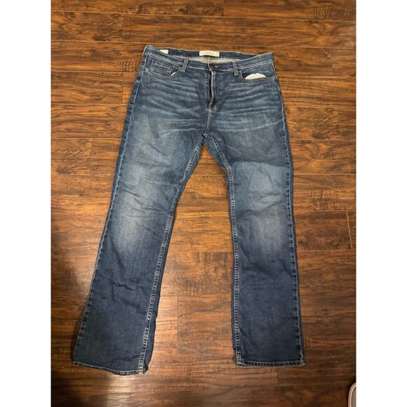 Hollister 36x32 Bootcut Dark Wash Cotton Denim Jeans - Picture 3 of 7